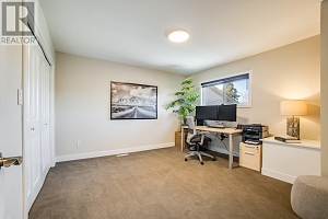 819 Cadder Avenue - Photo 38