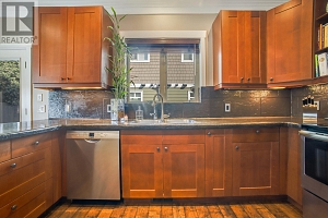 819 Cadder Avenue - Photo 9