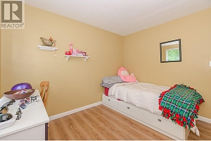 729 Stanley Avenue - Photo 17