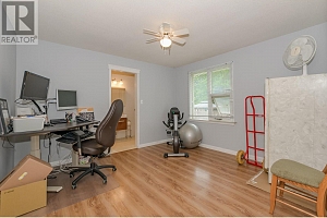 729 Stanley Avenue - Photo 23