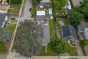 729 Stanley Avenue - Photo 44