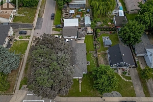 729 Stanley Avenue - Photo 54