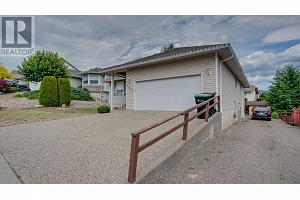 2825 Richfield Drive - Photo 2