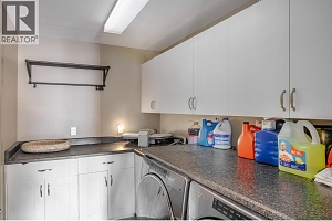 2376 Nahanni Court - Photo 32