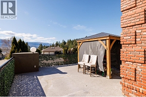 2376 Nahanni Court - Photo 40