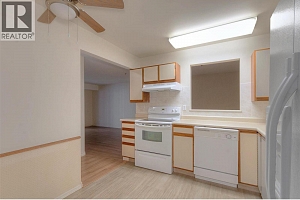 1045 Sutherland Avenue Unit# 112 - Photo 2