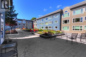1045 Sutherland Avenue Unit# 112 - Photo 22
