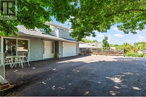 2804 25 Street - Photo 2