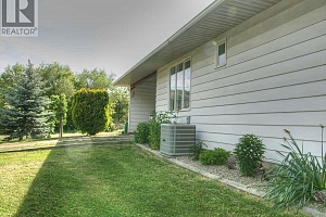 975 Mountview Road - Photo 3