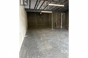 2045 Matrix Crescent Unit# 140 - Photo 5