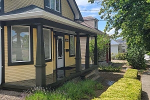 2600 37 Avenue - Photo 4