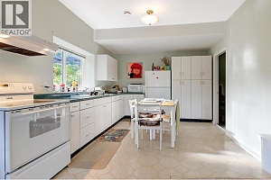 5165 Morrison Crescent - Photo 30