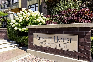 2901 Abbott Street Unit# 302 - Photo 3