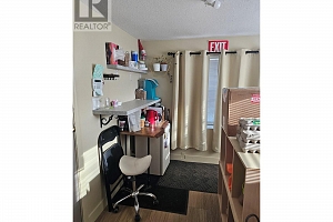 3406 28 Avenue - Photo 18