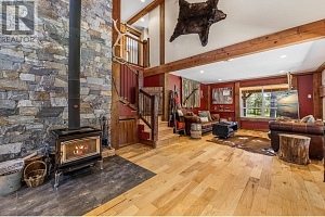 6241 33 Highway - Photo 24