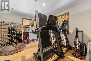 6241 33 Highway - Photo 32