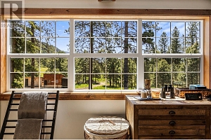 6241 33 Highway - Photo 40