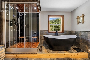 6241 33 Highway - Photo 41