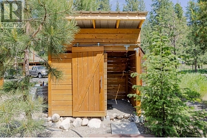 6241 33 Highway - Photo 52