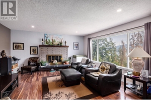 11175 Pretty Road - Photo 2