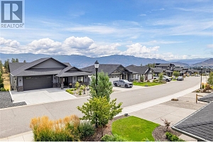 2558 Crown Crest Drive - Photo 18