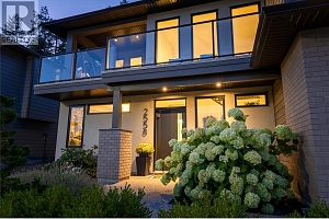2558 Crown Crest Drive - Photo 54
