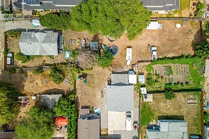 9543 Jensen Road - Photo 2