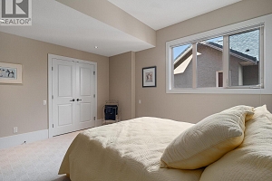 1492 Gregory Road - Photo 36