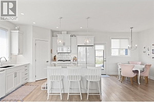 2612 Paramount Drive - Photo 4