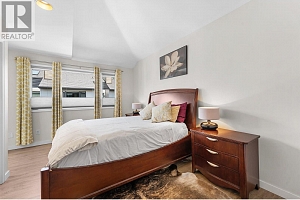 420 West Avenue - Photo 23