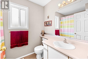 378 McTavish Crescent - Photo 36