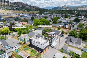 949 & 951 Coronation Avenue - Photo 3