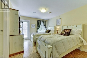 2770 Schram Road - Photo 35