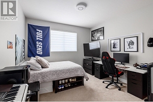 2359 Hawks Boulevard - Photo 16
