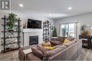 2359 Hawks Boulevard - Photo 3