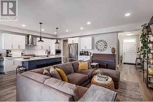 2359 Hawks Boulevard - Photo 5