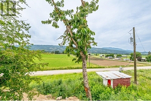 229 Enderby Grindrod Road - Photo 18