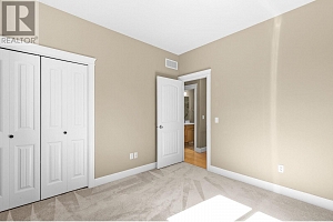 2591 Lake Breeze Court - Photo 29