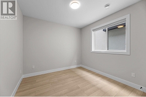 1681 Harbour View Crescent - Photo 30