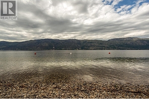 11041 Okanagan Centre Road W - Photo 13