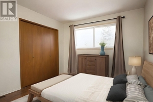 1086 Raymer Avenue - Photo 12