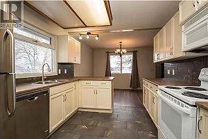 1086 Raymer Avenue - Photo 5
