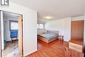 6422 Mack Road - Photo 32