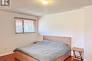 6422 Mack Road - Photo 33