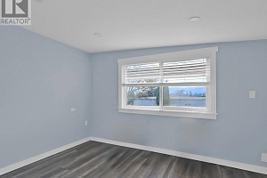 3381 Village Green Way Unit# 33 - Photo 12
