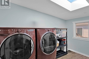 3381 Village Green Way Unit# 33 - Photo 18