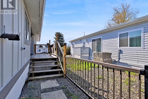 3381 Village Green Way Unit# 33 - Photo 24