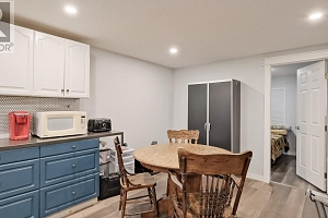 3381 Village Green Way Unit# 33 - Photo 7