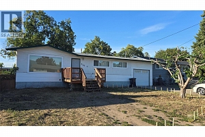 540 Lomond Road - Photo 2