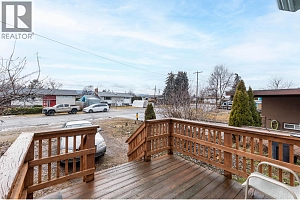 540 Lomond Road - Photo 4